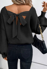 Load image into Gallery viewer, Black Bow Sweater
