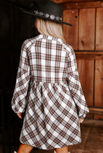 Load image into Gallery viewer, Plaid Flowy Dress
