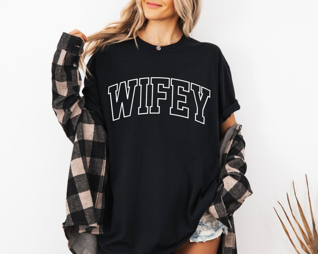 Wifey University Style Tee