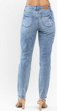 Load image into Gallery viewer, Judy Blue Vintage 90’s Slim Fit Jean
