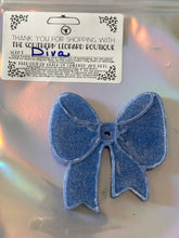 Load image into Gallery viewer, Diva Scent Bow Freshie
