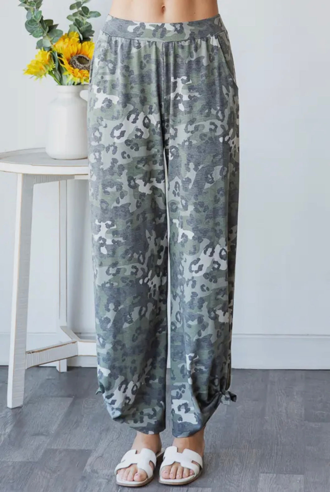 LEOPARD & CAMO SIDE SLIT ANKLE TIE PANTS