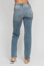 Load image into Gallery viewer, High Waisted Dad Straight Judy Blue Jeans
