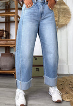 Load image into Gallery viewer, The Blakely Raw Hem Jean
