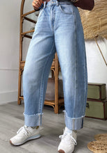 Load image into Gallery viewer, The Blakely Raw Hem Jean
