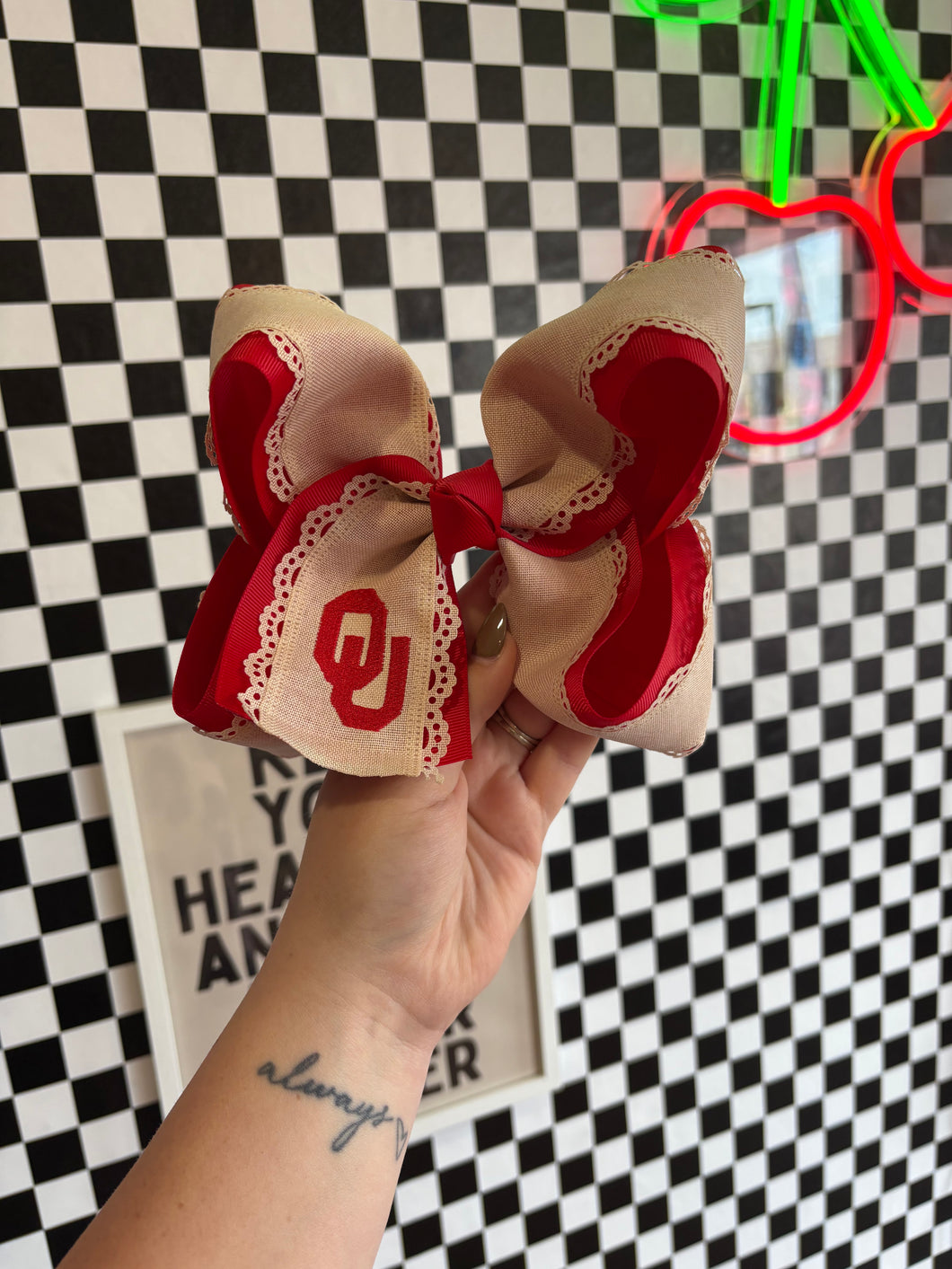 Large Crimson + Cream Game Day Bow